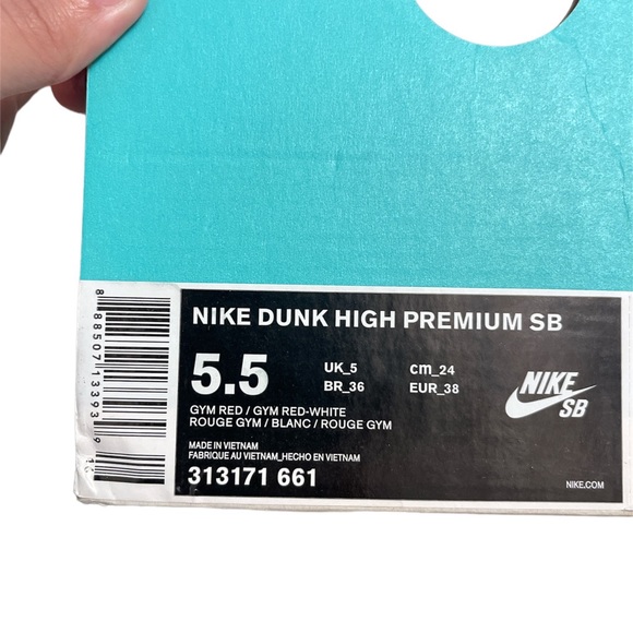 Nike SB Dunk High Premium 'Red Velvet' - Picture 7 of 7